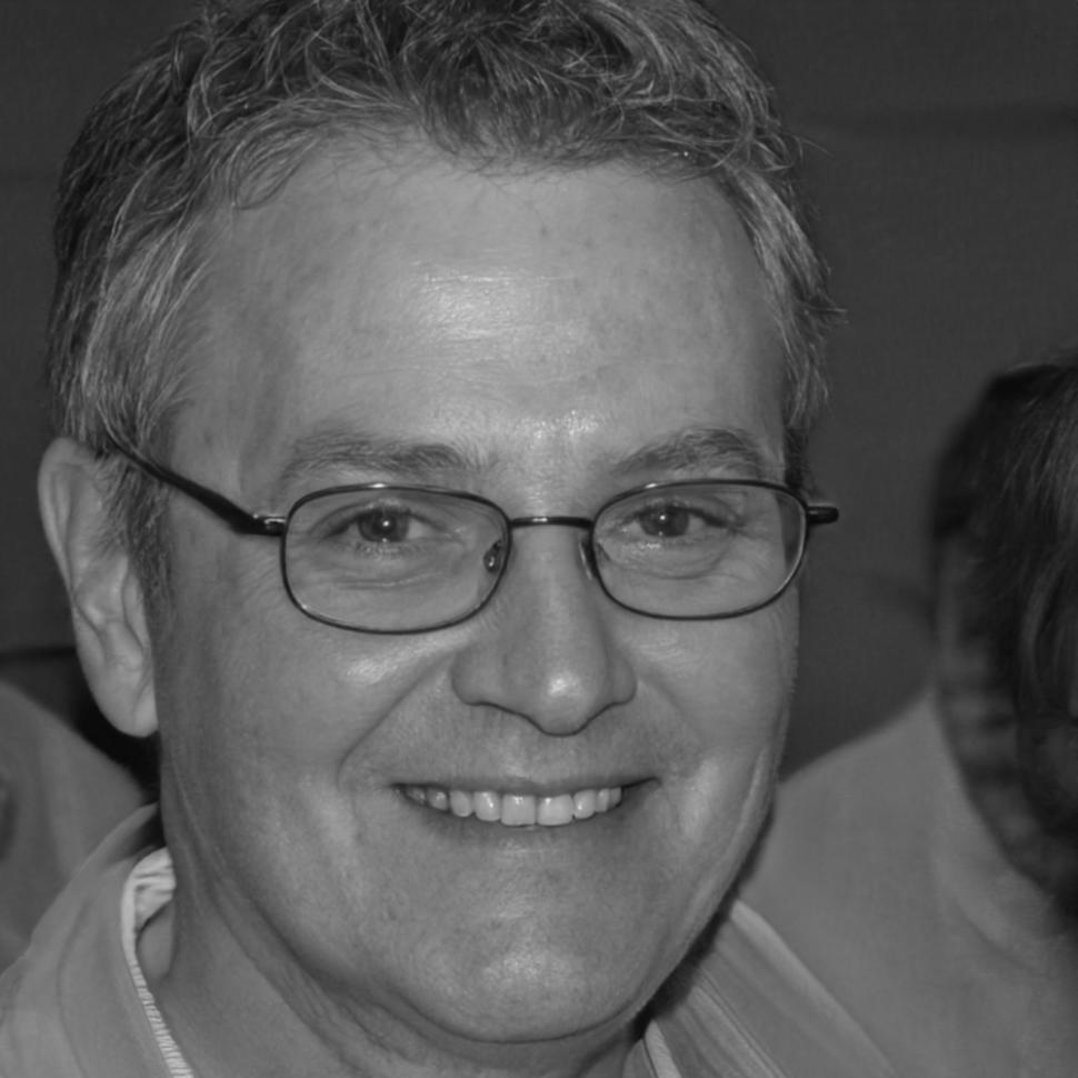 Carlos Mendoza, graduado del programa